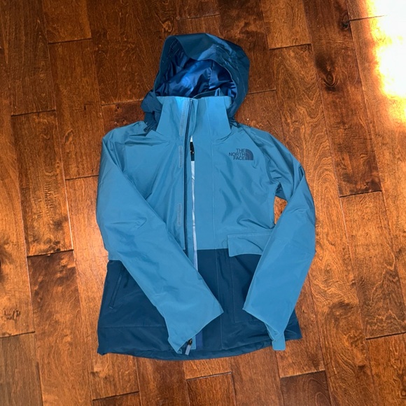 The North Face Jackets & Blazers - The North Face Women’s Garner Triclimate Jacket
